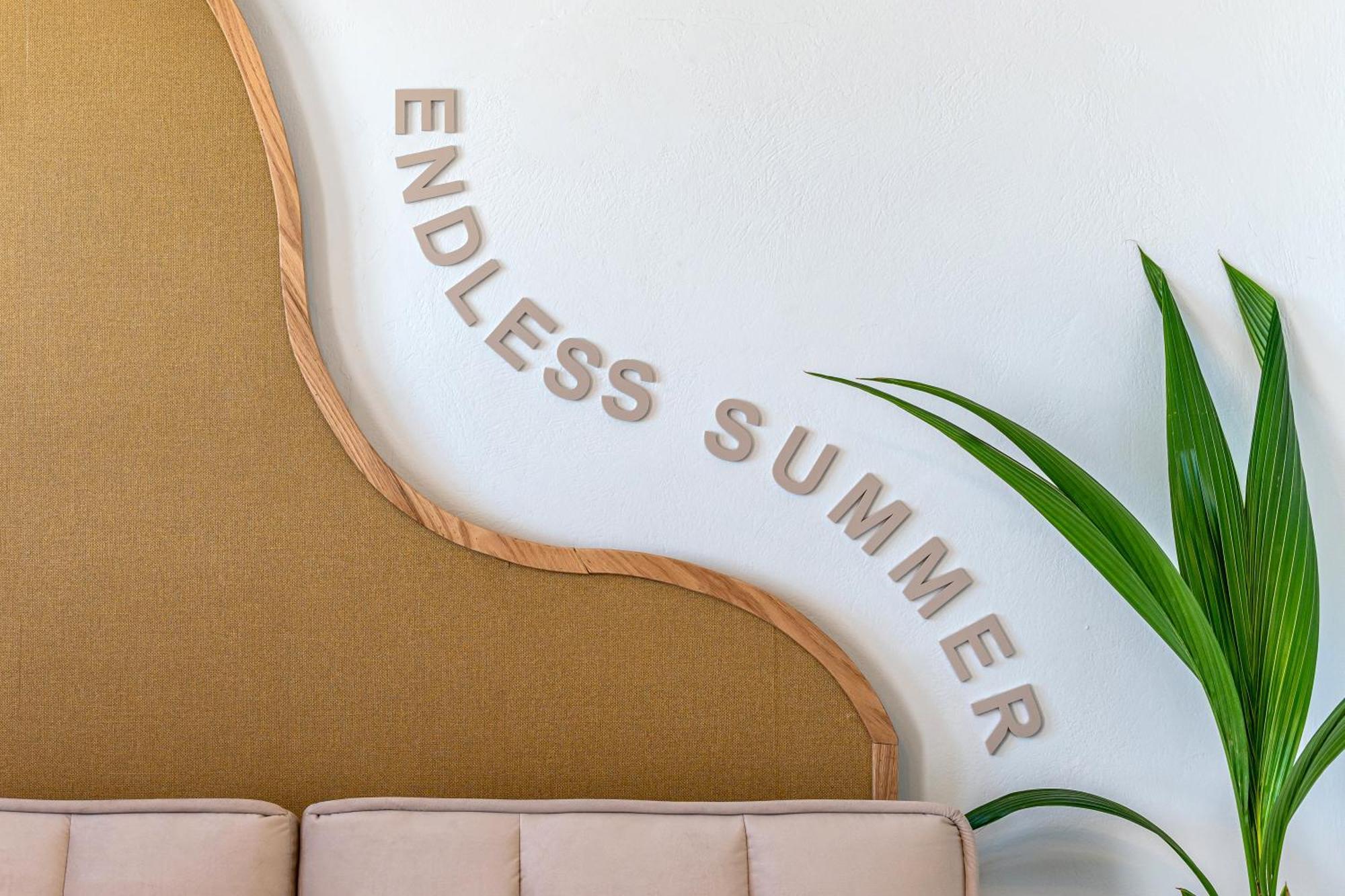 Endless East Luxury House Villa Фира Екстериор снимка